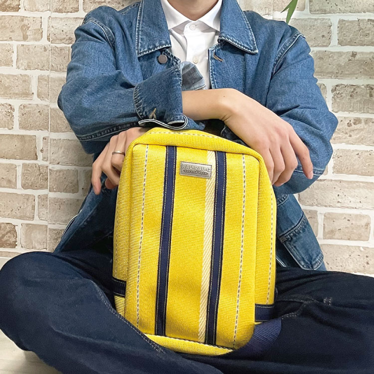ボディ ボディバッグ ボディリュック りゅっく かばん 日本製 アップサイクル 消防用ホース 消防 ホース　hose　廃棄　捨てられる　未使用新品